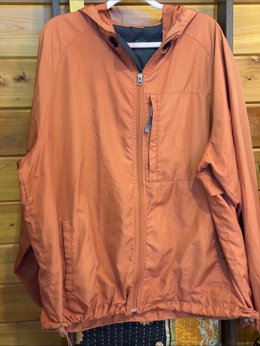 Eddie Bauer Men's Hooded Windbreaker in Rust